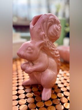 🐿️ Vintage Pink Matte Ceramic Squirrel Planter by SylvaC, Mold 1143, EUC 🌼